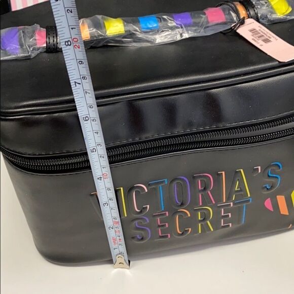 🔥VICTORIA SECRET cosmetic bag New - Picture 6 of 6
